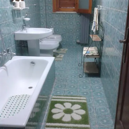 Sisina Apartment *