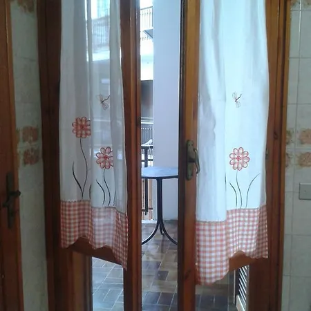 Sisina Apartment *