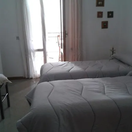 Sisina Apartment *